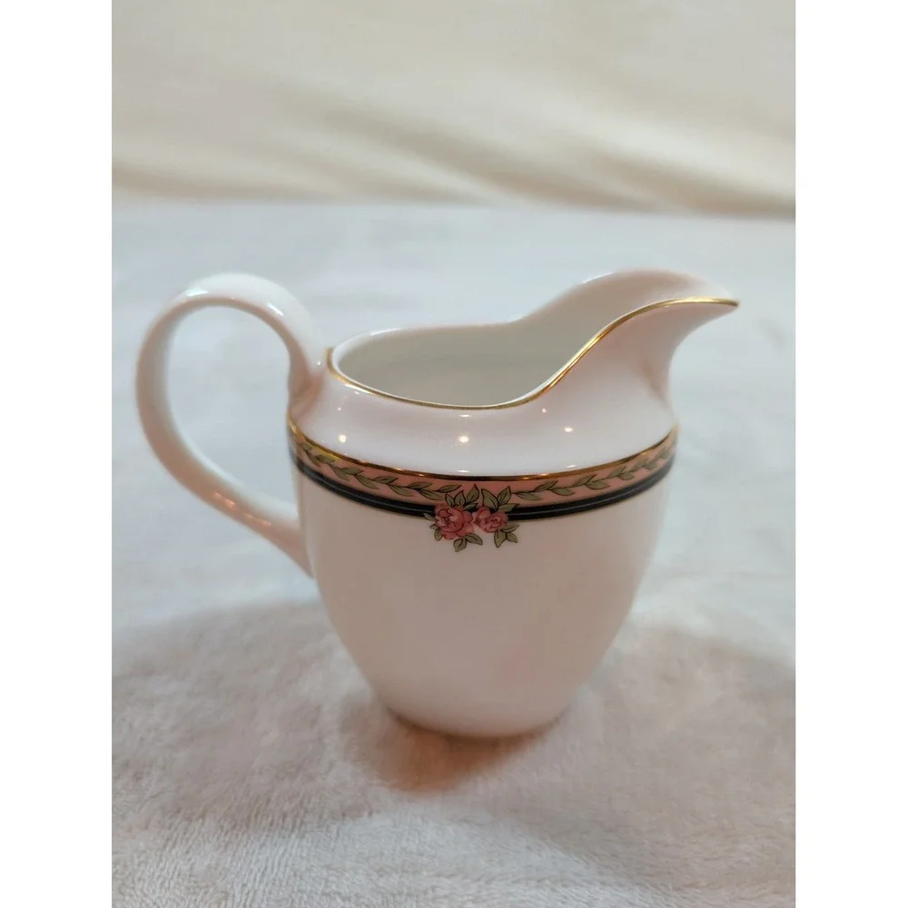 Royal Doulton‎ Lauren New Romance Collection Teapot Creamer and Bowl Set TC 1249